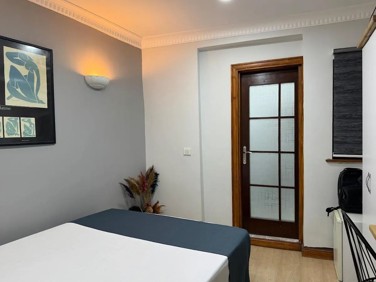 Perahomes For Light Sleeper Istanbul
