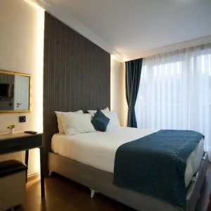 Genius Hotel