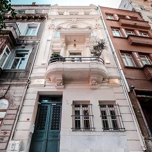 Apartment Homie - Turna Residences In Cihangir, Istanbul