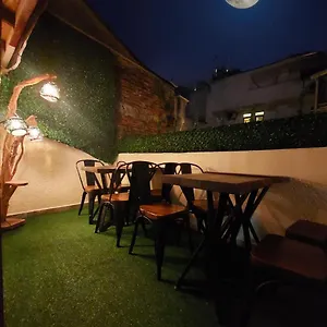 Moon Estambul
