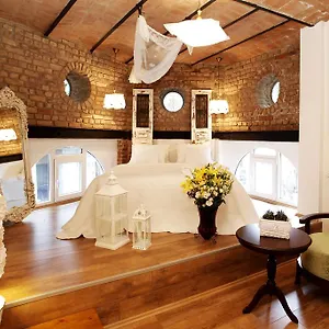 The White Swan Beyoglu Estambul